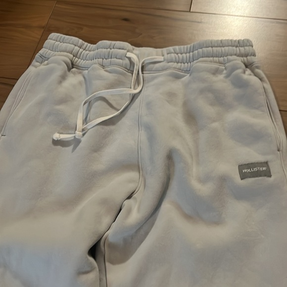 Hollister sweats size small - Picture 3 of 9